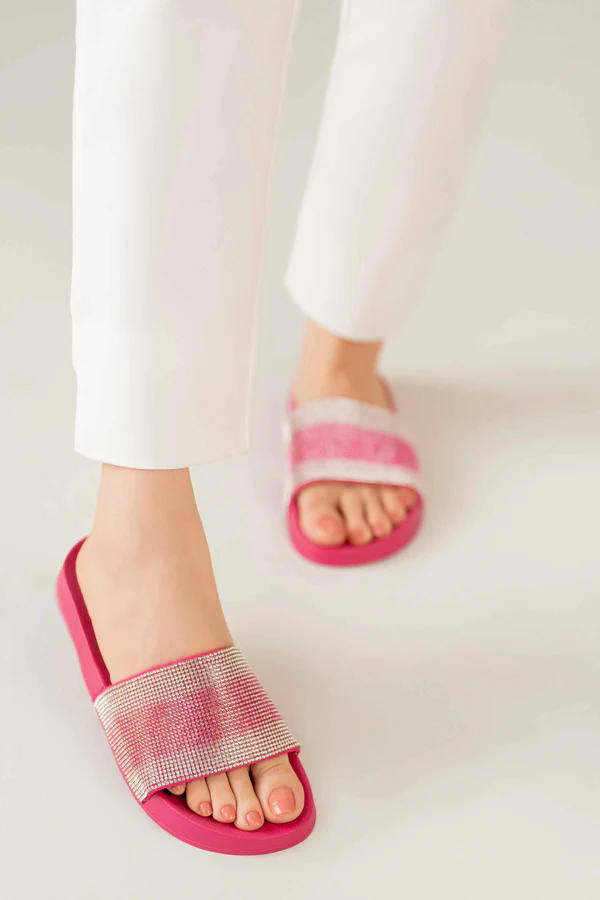 pink chappal