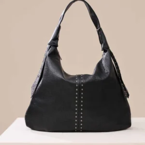 black hand bag