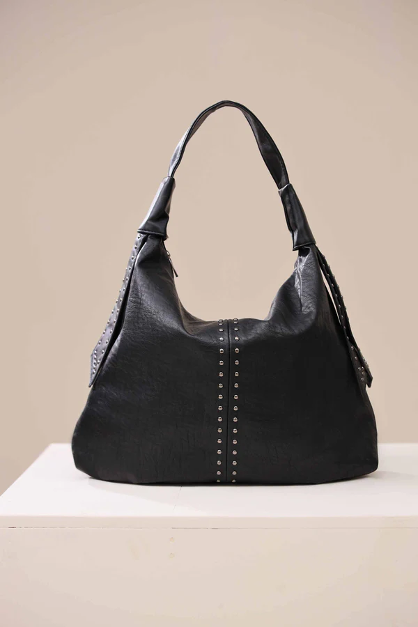 black hand bag