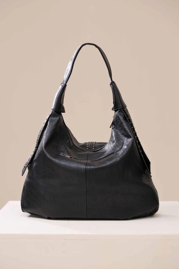 black hand bag