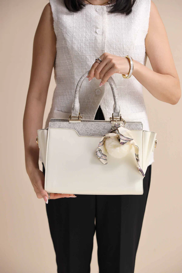 white shoulder bag